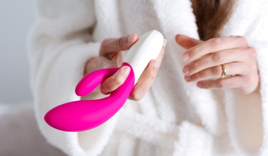 Lelo Ina Wave dụng cụ tình yêu rung ngoáy cho nữ cao cấp Lelo Ina Wave dụng cụ tình yêu rung ngoáy cho nữ cao cấp
